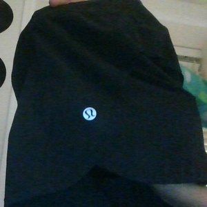 black lulumeon shorts